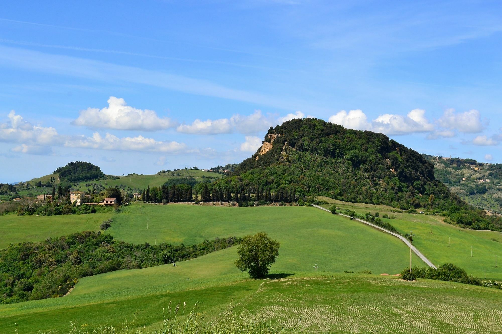 Apartment With One Bedroom In Volterra, With Wonderful Mountain View, 外观 照片